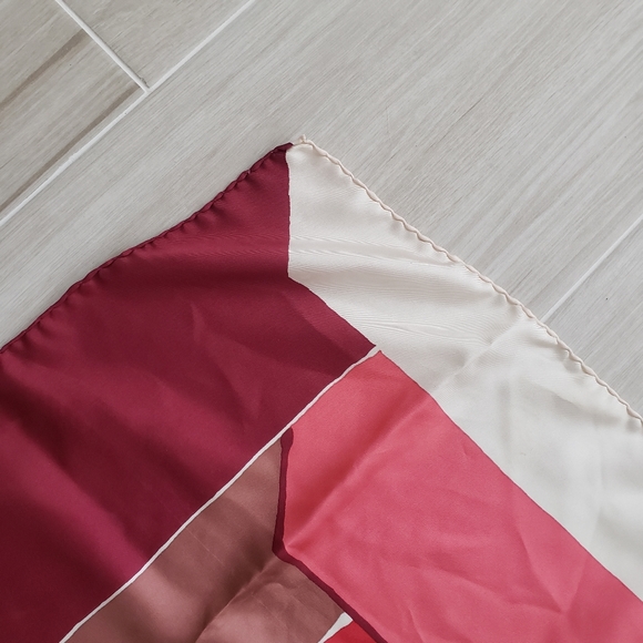 DIOR - Scarf - Picture 2 of 9